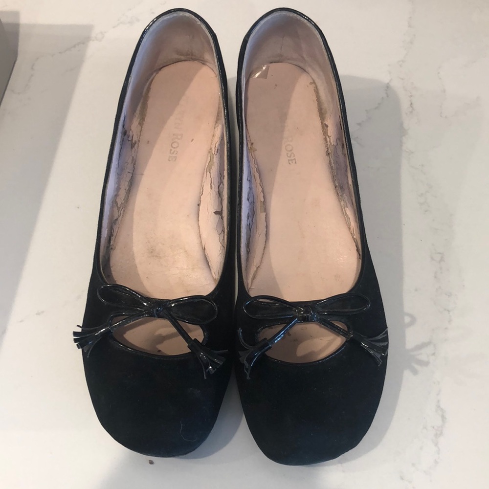 Taryn Rose Black suede flats sz 10